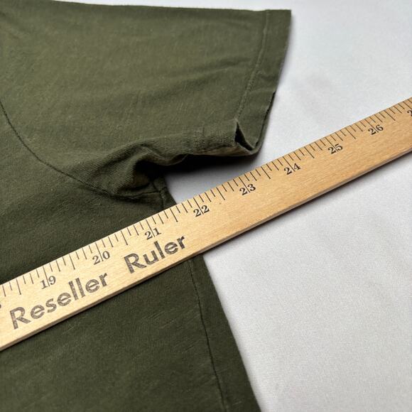 Buck Mason Slub Curved Hem T Shirt Men's M Quiet Luxury Americana - Picture 4 of 9